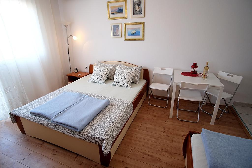 Studio Apartments Shanti Zara Camera foto